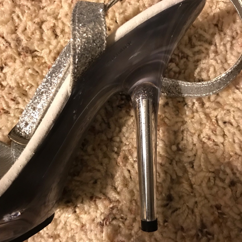 NEW Silver glitter ankle strap heels - Picture 5 of 6